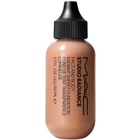 MAC Studio Radiance Face and Body Radiant Sheer Foundation W3 50 ml