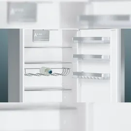 Siemens iQ500 KG39EAICA Kühl-Gefrierkombination (343 l, 2010 mm hoch, Edelstahl)