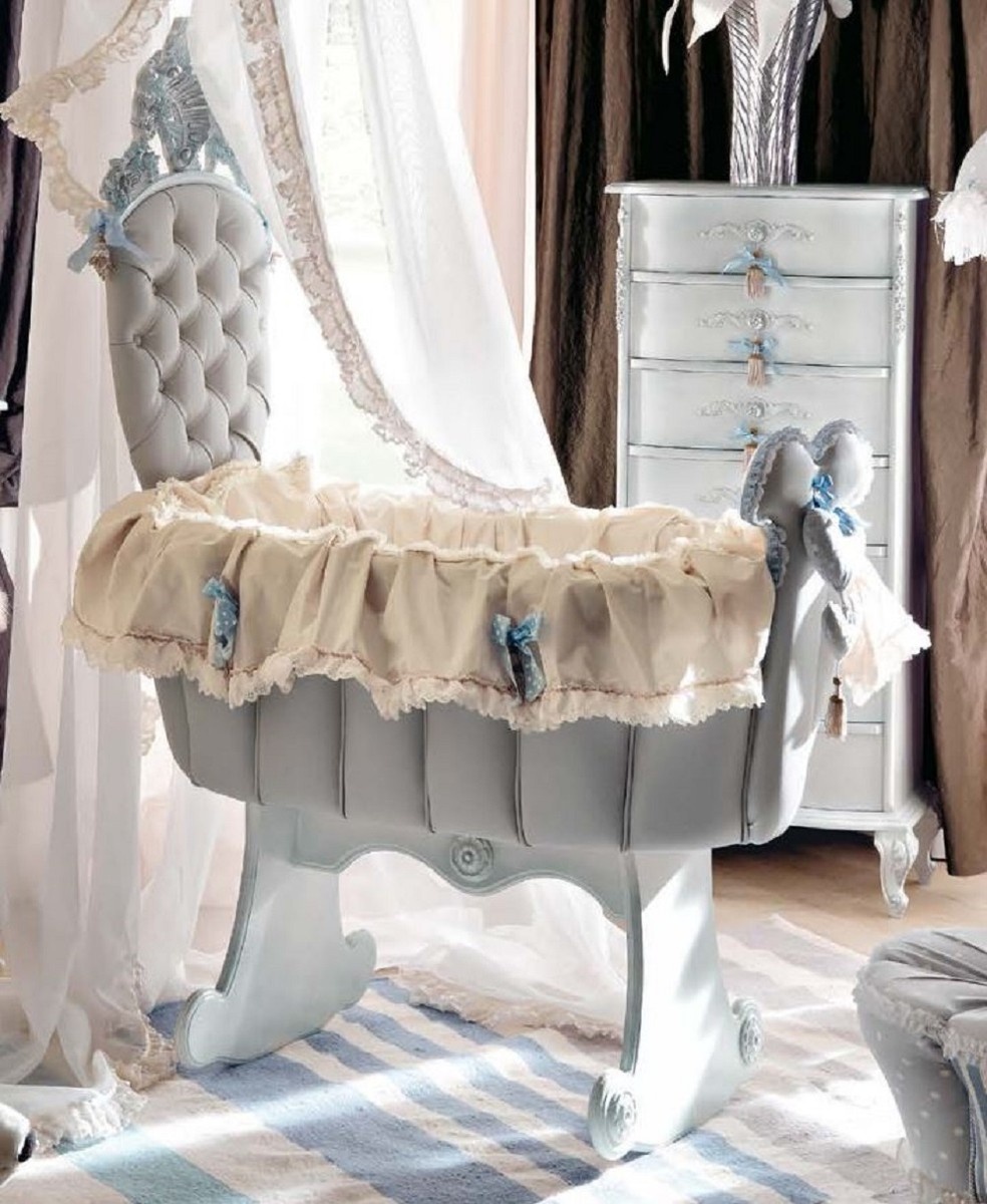 Casa Padrino Luxus Barock Schaukel Babybett Grau / Hellblau - Prunkvolles Massivholz Baby Schaukelbett - Barock Baby Möbel - Erstklassische Qualität - Made in Italy