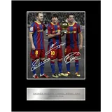 Iconic pics Wandbild: Signiertes Foto von Andrés Iniesta, Lionel Messi, Xavi, Barcelona FC, 25,4 x 20,3 cm, Schwarz, Matte, Passepartout, Rahmung, Querformat, Wandmontage, Heimbüro, Fotografie