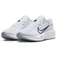 Nike QUEST 6 Herren Schwarz / Weiß 42