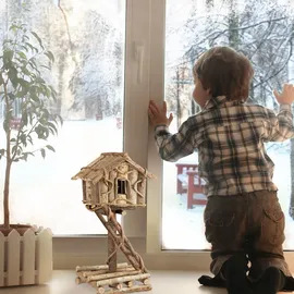 Relaxdays Vogelhaus stehend, unbehandeltes Deko Vogelhäuschen auf Ständer, handgemachtes Holzhaus mit Leiter, natur,