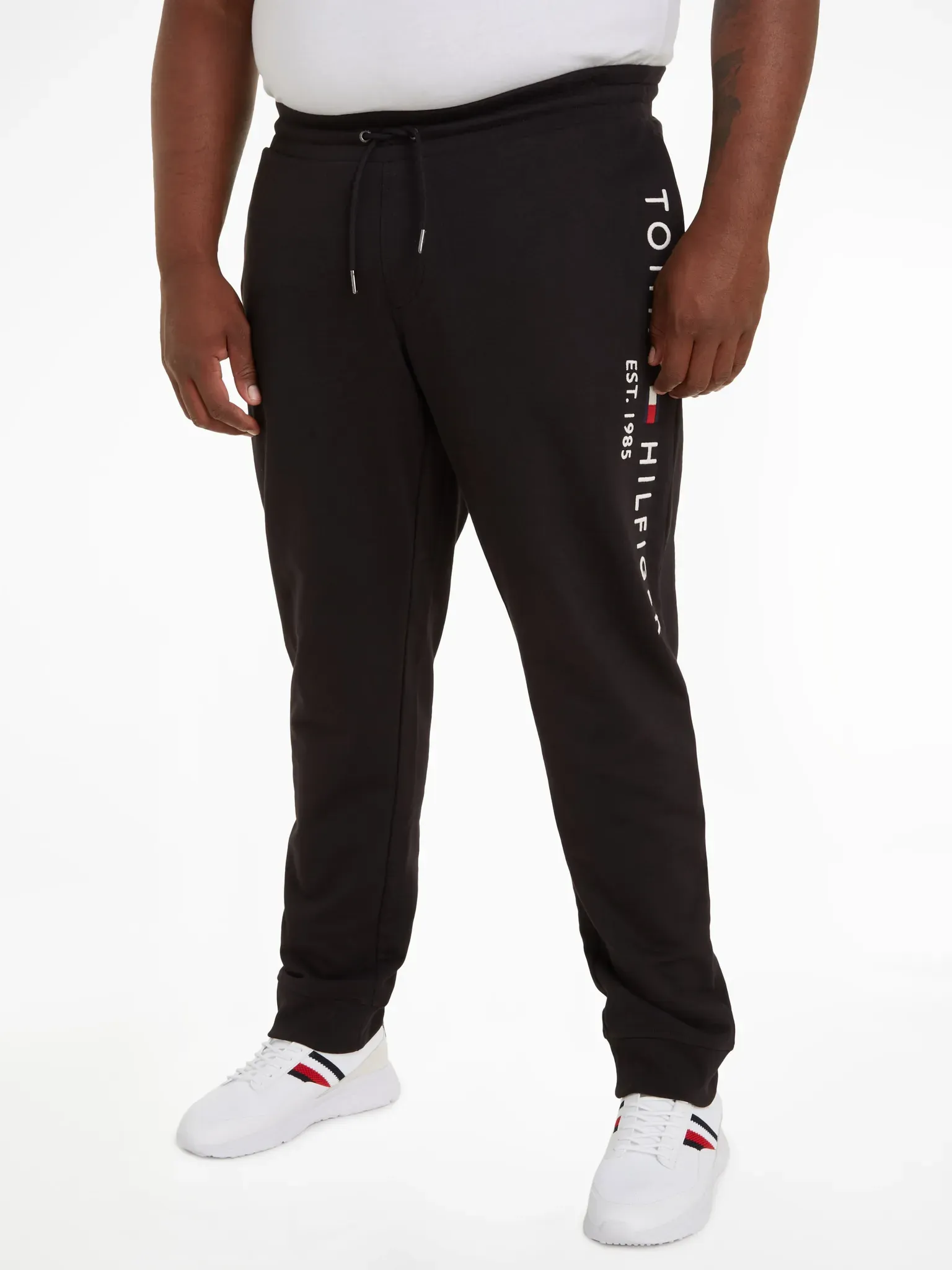 Sweathose TOMMY HILFIGER BIG & TALL "BT-TOMMY LOGO SWEATPANTS-B" Gr. 4XL, N-Gr, schwarz (black) Herren Hosen Sweathosen