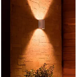 Philips Resonate Outdoor Wandleuchte silber