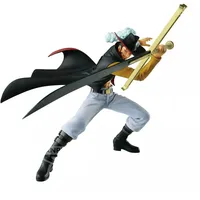 BANPRESTO One Piece Dracule Mihawk Figur 13cm
