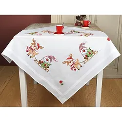 Stickmitteldecke "Wichtel &  Rentier"