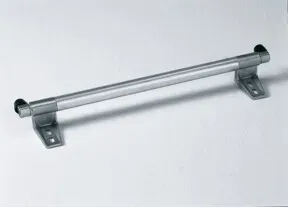 Regalwerk Schienenanlage für Regalleitern Zwischenhalter (1 x pro 1 Meter erforderlich)