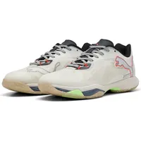 Puma Vantage Nitro Forever.better. Hallenschuhe, grau, Größe 43 -