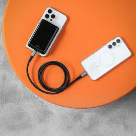 FIXED MagZen 10 Pro mit kabellosem Qi2-Laden und MagSafe 10 000 mAh schwarz