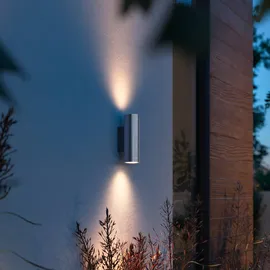 Philips Hue LED Außenwandleuchte warmweiß 1746347P7