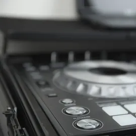 Showgear Case for Pioneer DDJ-RZ/DDJ-SZ Flightcase