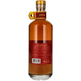 waterproof whisky Blended Scotch 45,8% vol 0,7 l