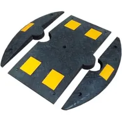 Schake Bodenschwelle aus Gummi, aus Gummi schwarz mit gelben Markierungen, 50mm Hoch, 800mm Überfahrlänge, Mittelstück, B: 400 mm