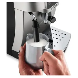De'Longhi Magnifica Start ECAM 220.30.SB silber/schwarz