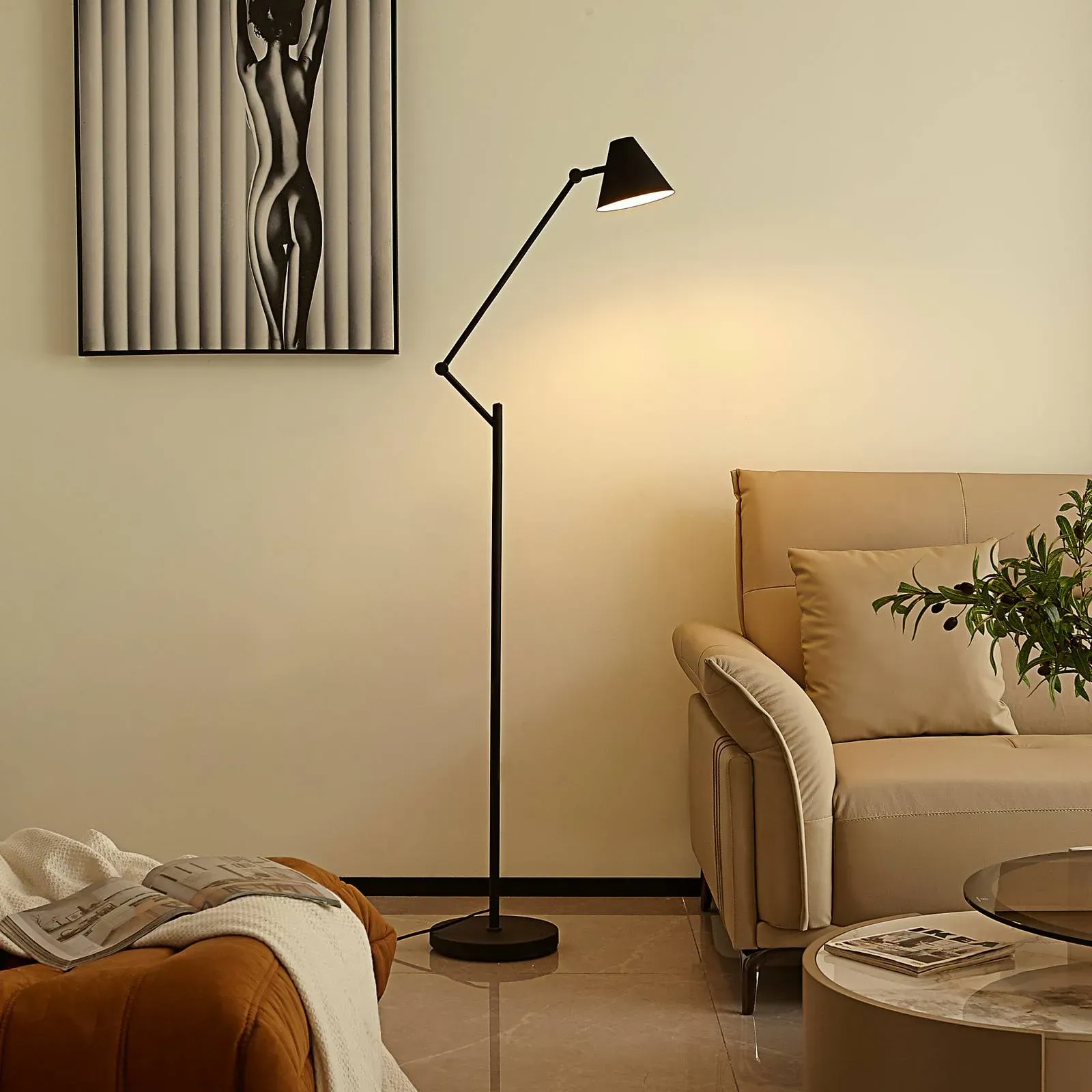 Stehlampe Phina Lucande, schwarz, für Wohn- / Esszimmer, Metall, Modern, Stehlampe - 40 cm - 25 cm - 160 cm