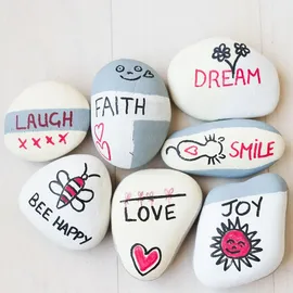 Relaxdays Hellgraue Steine zum Bemalen 2 kg 4–8 cm