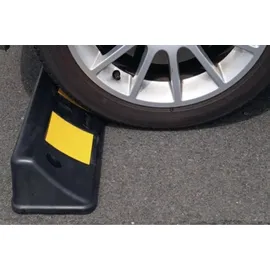 OEM Radstopper L500 x B160 x H100 mm PVC schwarz mit gelben Reflexstreifen