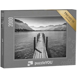 puzzleYOU Puzzle Idyllischer Bootssteg am Genfer See, Schweiz, 2000 Puzzleteile, puzzleYOU-Kollektionen Fotokunst, Schwarz-Weiß