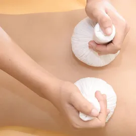 KITAMA Kräuterstempel Thai Kräuter 200g für traditionelle Massagen & Wellness – 100% natürliche Zutaten