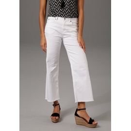 Aniston CASUAL 7/8-Jeans mit leicht ausgefranstem Beinabschluss Gr. 42 N-Gr, white, , 75077109-42 N-Gr