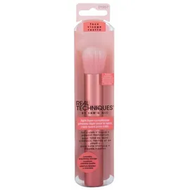 Real Techniques 220 Light Layer Complexion