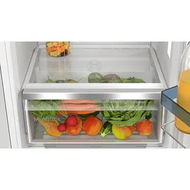 Bosch Serie 4 KIL22VFE0 Einbaukühlschrank (119 l, 874 mm hoch)