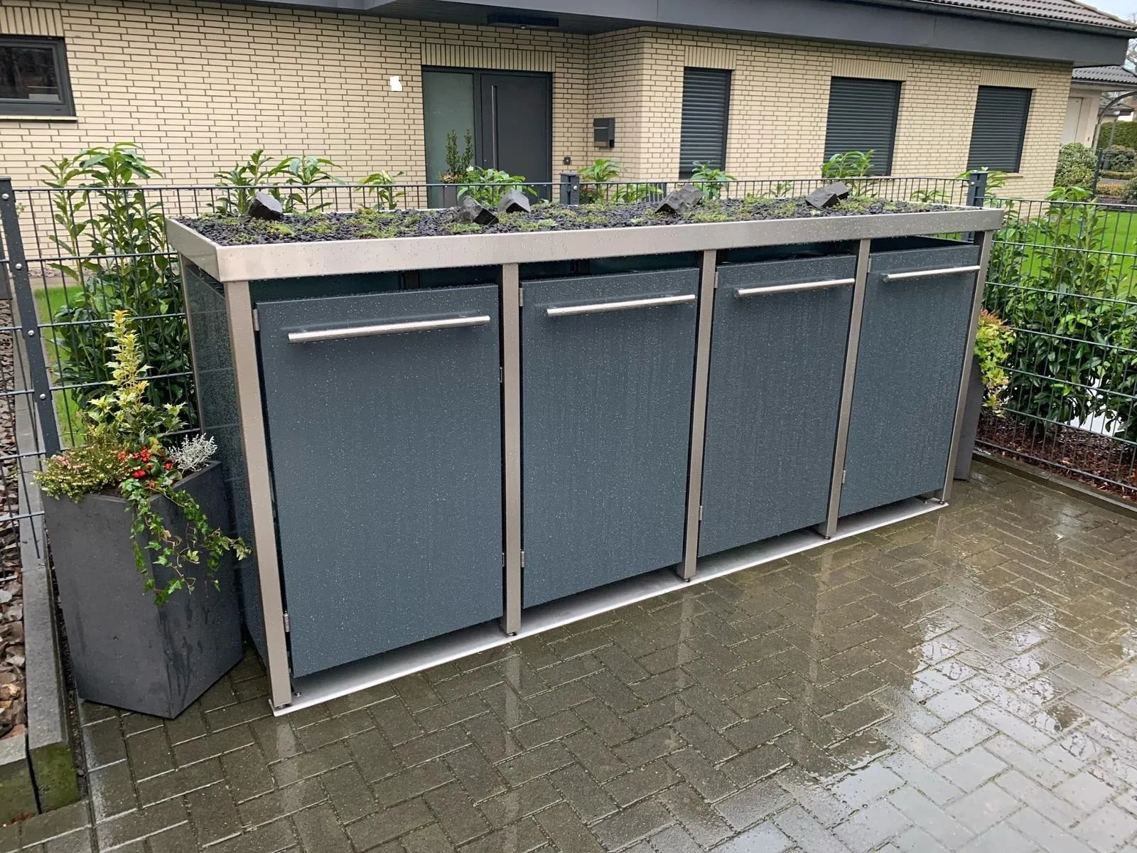 Mülltonnenhaus Typ-MW, 4x 240l, Türfarbe Anthrazit