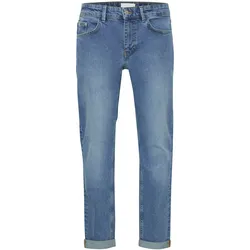 Comfort-fit-Jeans CASUAL FRIDAY "Comfort-fit-Jeans CFKarup", Herren, Gr. 33, Länge 32, blau (denim light blau), Obermaterial: 66% Baumwolle CO. 33% Baumwolle CO recyc.. 1% Elasthan EL., Hosen