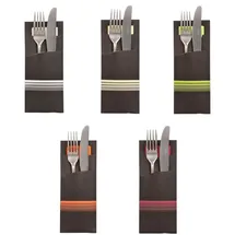 Papstar Bestecktaschen 20 cm x 8,5 cm schwarz/bordeaux "Stripes" inkl. farbiger Serviette 33 x 33 cm 2-lag. mit passender