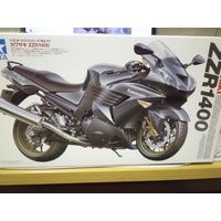 TAMIYA 300014111 - Kawasaki ZZR 1400 1:12