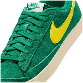 Nike Damen Freizeitschuhe, W Blazer Low '77 Vntg MALACHITE/LIGHTENING-MUSLIN-SAIL, 38 EU