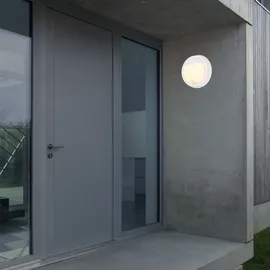 Briloner - LED Wandlampe Akku mit Bewegungsmelder, Dämmerungssensor, 20 sek. Timer, Aussenlampe, Wandleuchte aussen, LED Strahler außen, Außenleuchte, Außenwandleuchten, 17x7 cm, Weiß
