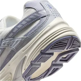 Nike Initiator Damen Summit White / World Indigo / Pure Platinum 36