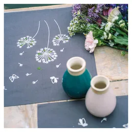 Vervaco Tischset 2er Set, Plattstich Stickpackung Flusenblume, Stickbild gedruckt, 35x45 cm