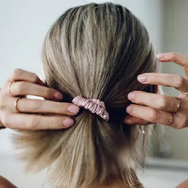 AILORIA Set Scrunchies S und M aus Seide DOUX