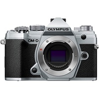 Olympus E-M5 Mark III Body silber