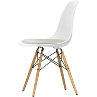 Vitra - Eames Plastic Side Chair DSW mit Sitzpolster, Esche honigfarben / weiß (Filzgleiter basic dark)