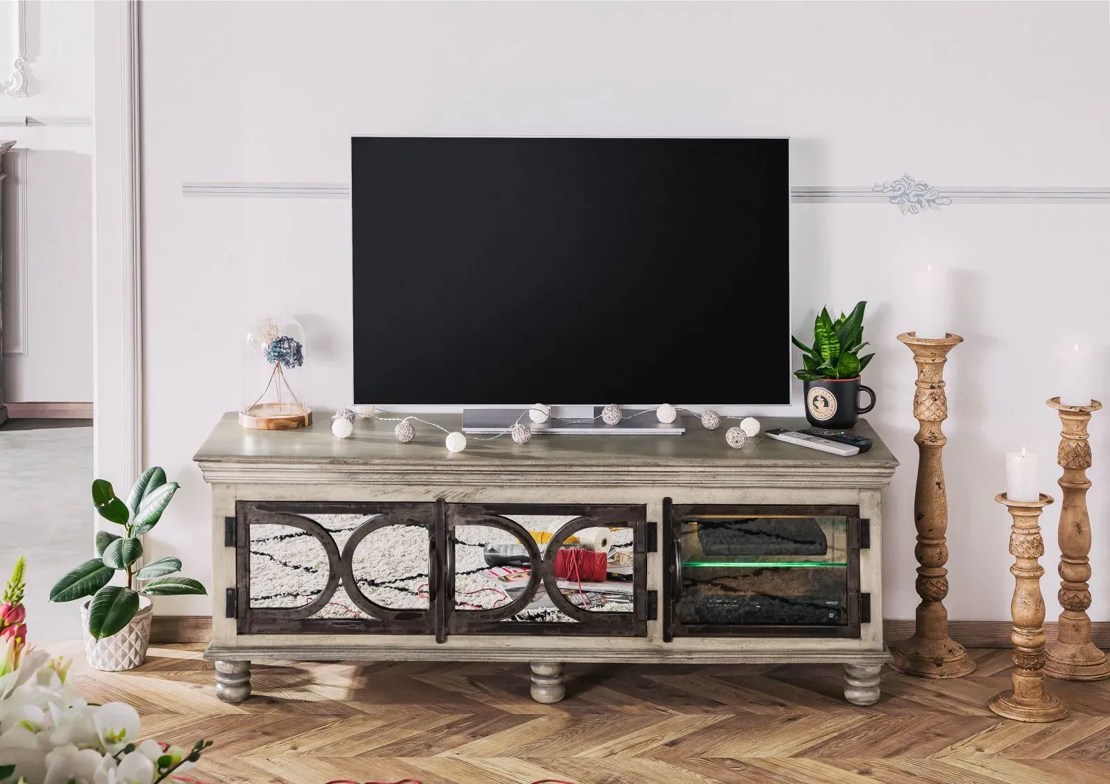 TV-Board Mango 150x45x55 grau lackiert HERMITAGE #012