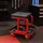 Relaxdays Werkstatthocker bis 100 kg gepolsterter Sitz, 4 Rollen, Montagehocker, schwarz-rot