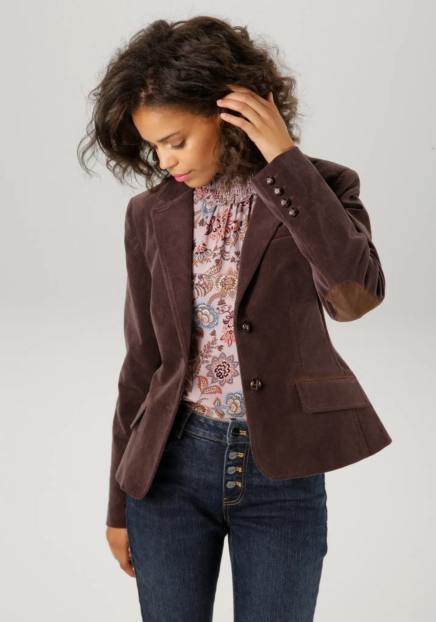 Jackenblazer ANISTON CASUAL, Damen, Gr. 34, braun (dunkelbraun), Web, Obermaterial: 97% Baumwolle, 3% Elasthan. Futter: 100% Polyester, unifarben, figurbetont hüftlang, normaler Saum mit Knöpfen, Blazer, mit Stoff-Einfassungen und Ärmelpatches