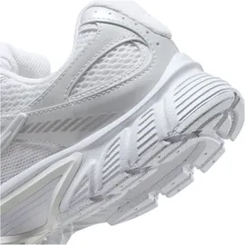 Nike V5 RNR Damen White/White/Black/Metallic Silver 39