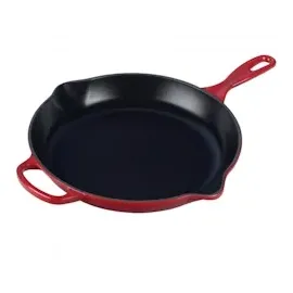 Le Creuset Signature Brat- und Servierpfanne 23 cm kirschrot