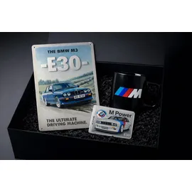 BMW 3 Teiliges Geschenkset E30 Motorsport Blechschild Postkarte Blechpostkarte M Perfomance Tasse Geschenk Becher Kaffeebecher