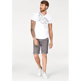 Bruno Banani Chinoshorts inklusive Gürtel Gr. 33