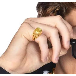 Goldener Siegelring mit Steinchen - OS