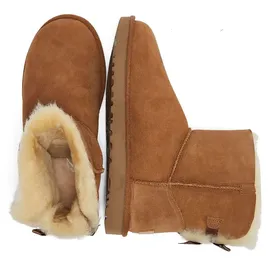 UGG Australia Mini Bailey Bow II chestnut 36