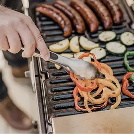 MasterBuilt Tragbarer Holzkohlegrill und Smoker mit analoger Temperaturregelung Schwarz