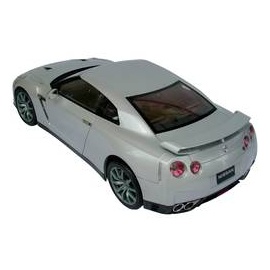 CARSON Modellsport IXO Nissan GT-R 1:8 Modellauto