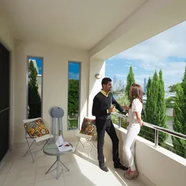 Relaxdays Barhocker, 2er Set, Rattan-Optik, klappbarer Garten Tresenhocker, Kunststoff, Stahl, HBT: 80x34x45 cm, grau