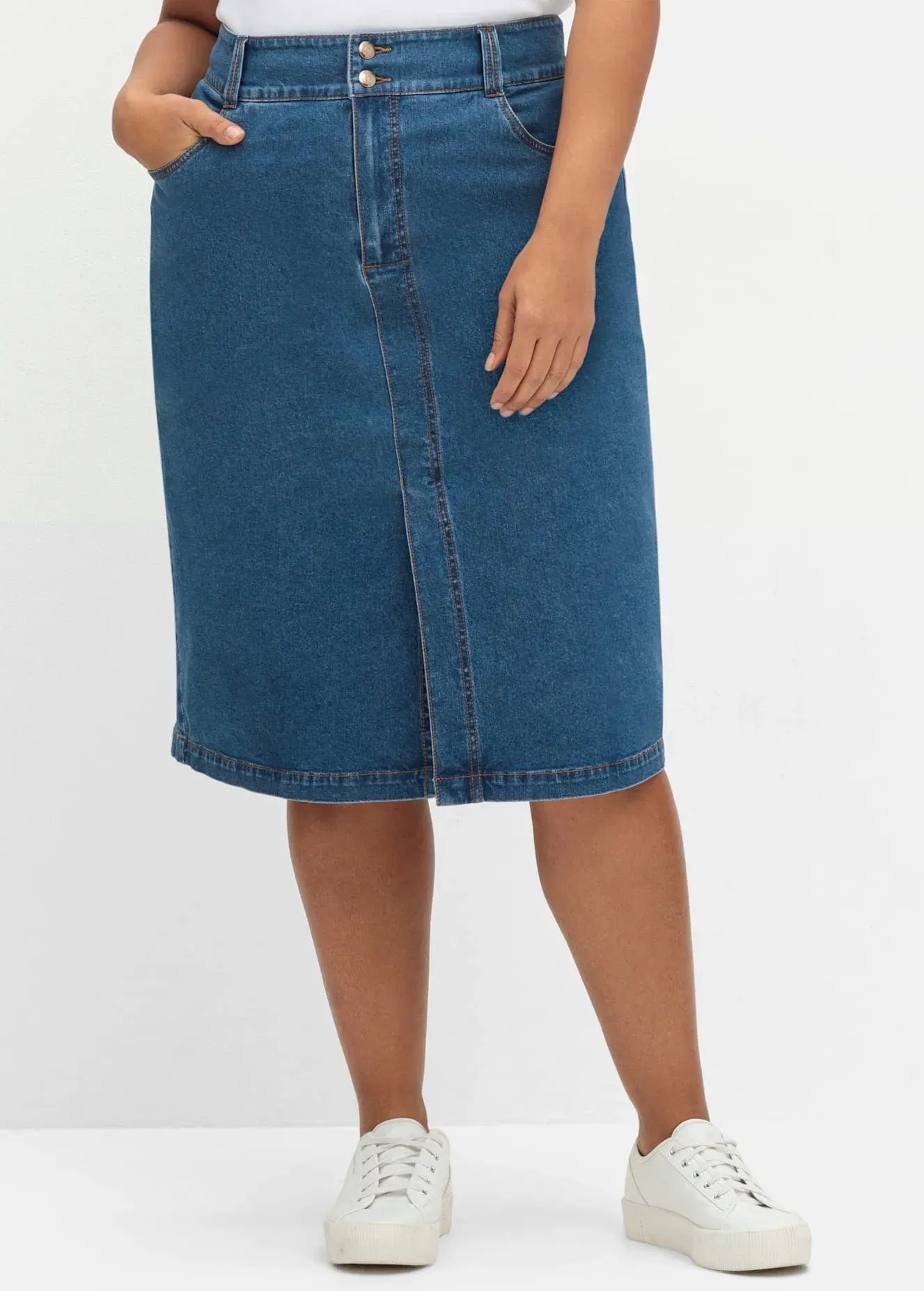 Jeansrock SHEEGO, Damen, Gr. 50, blau (blau denim), 98% Baumwolle, 2% Elasthan, unifarben, knielang, Röcke Jeansrock